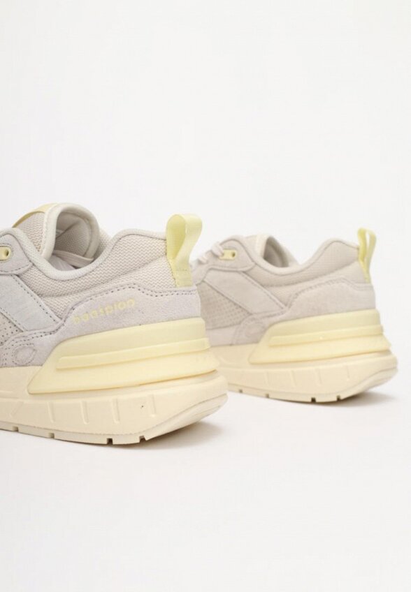 Кроссовки Baasploa