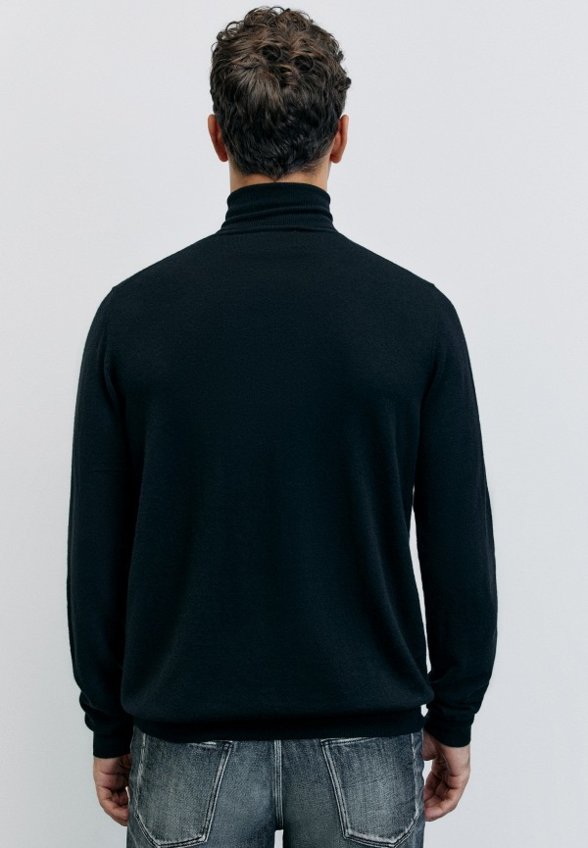 Водолазка IDOL