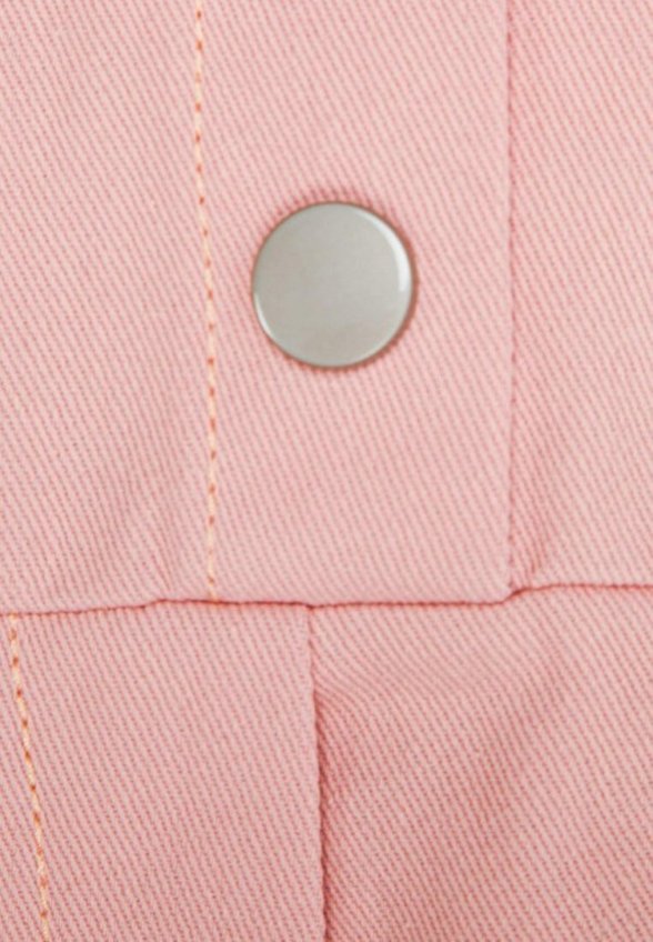 Комбинезон Bug Lovers