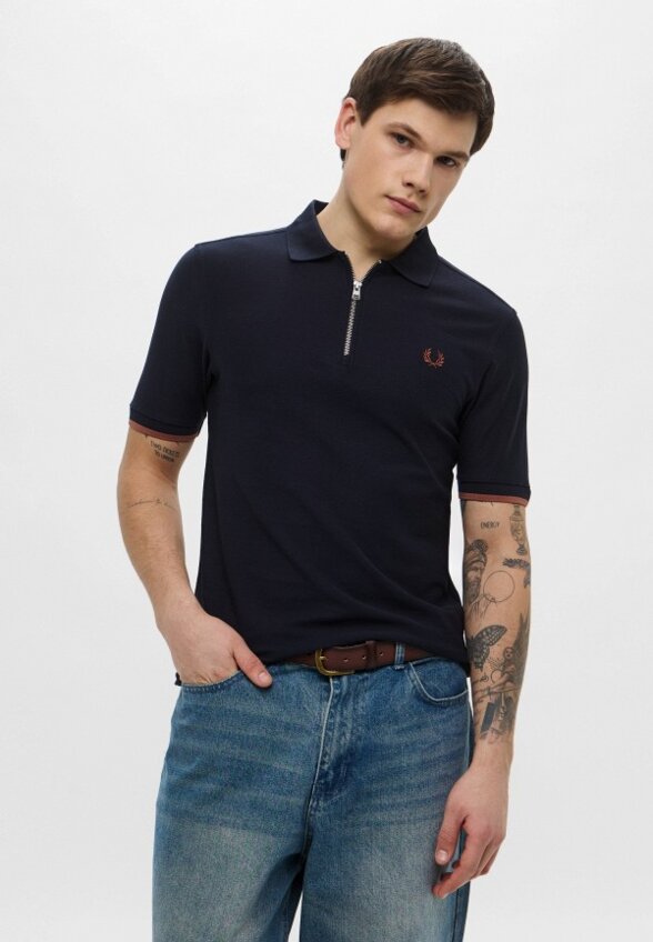 Поло Fred Perry