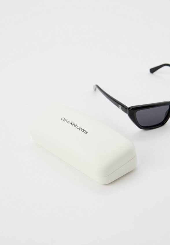 Очки солнцезащитные Calvin Klein Jeans