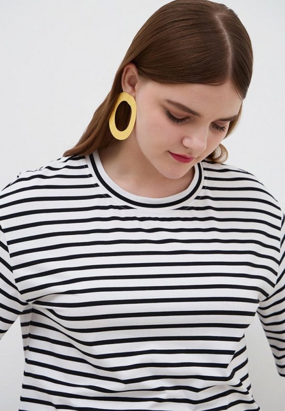 Футболка Lessismore