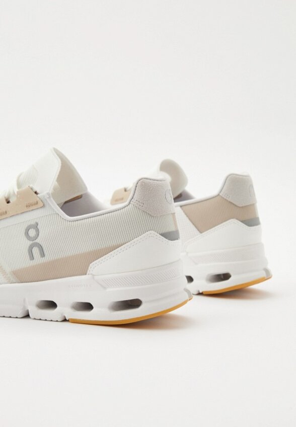 Кроссовки On