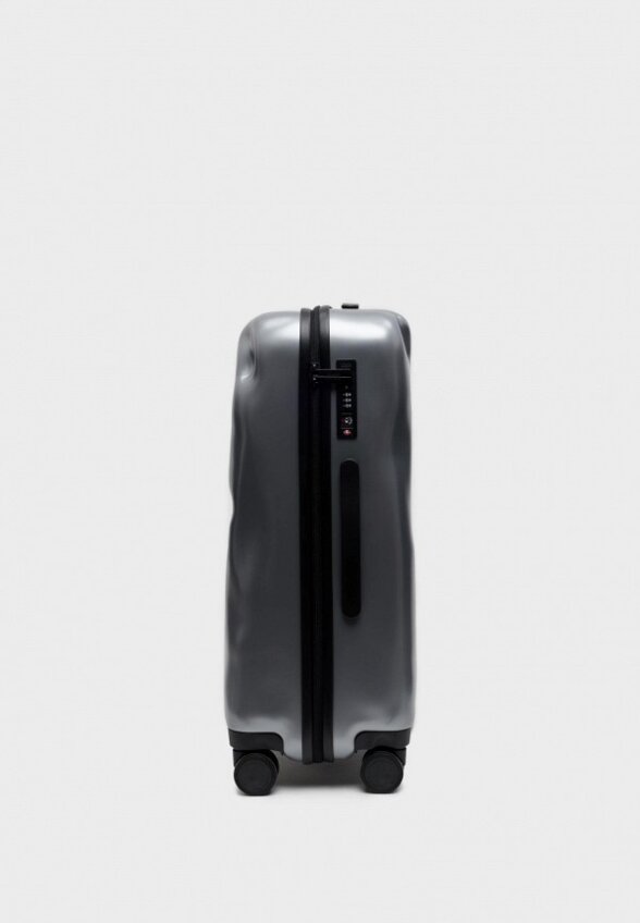 Чемодан Crash Baggage