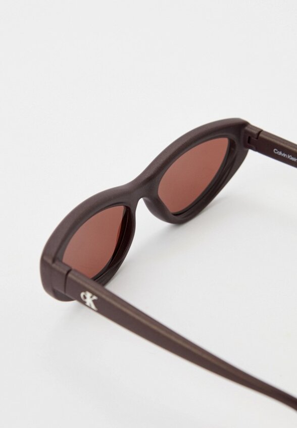 Очки солнцезащитные Calvin Klein Jeans