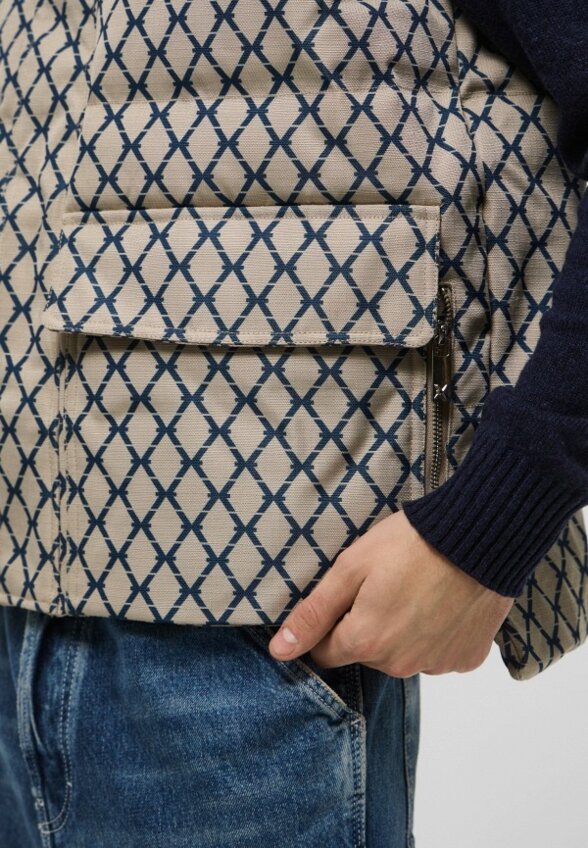 Жилет утепленный John Richmond