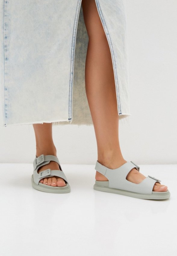 Сандалии Covani