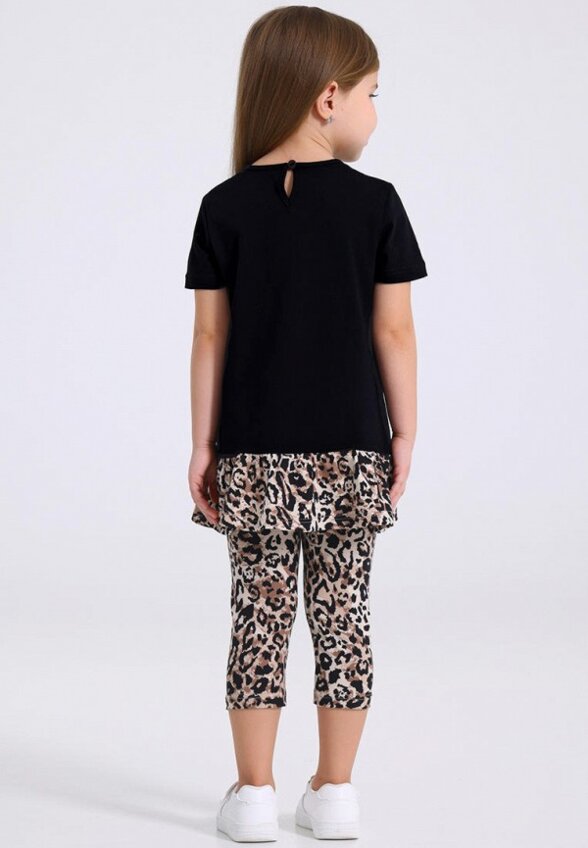 Футболка и леггинсы Апрель