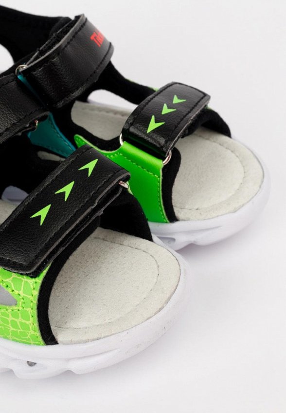 Сандалии Tikkago