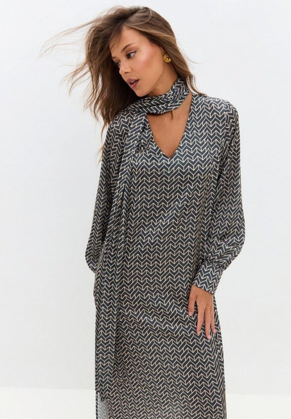 Платье и шарф Сиринга