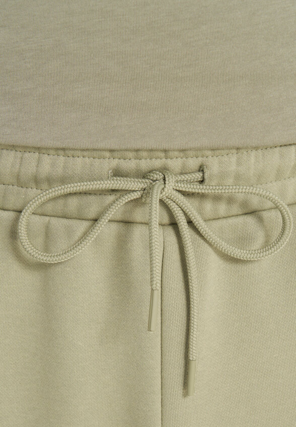 Брюки мужские PUMA Ess Logo Lab Execution, Зеленый