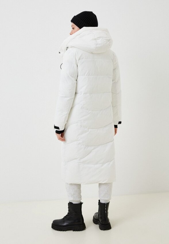 Пуховик Снежная Королева