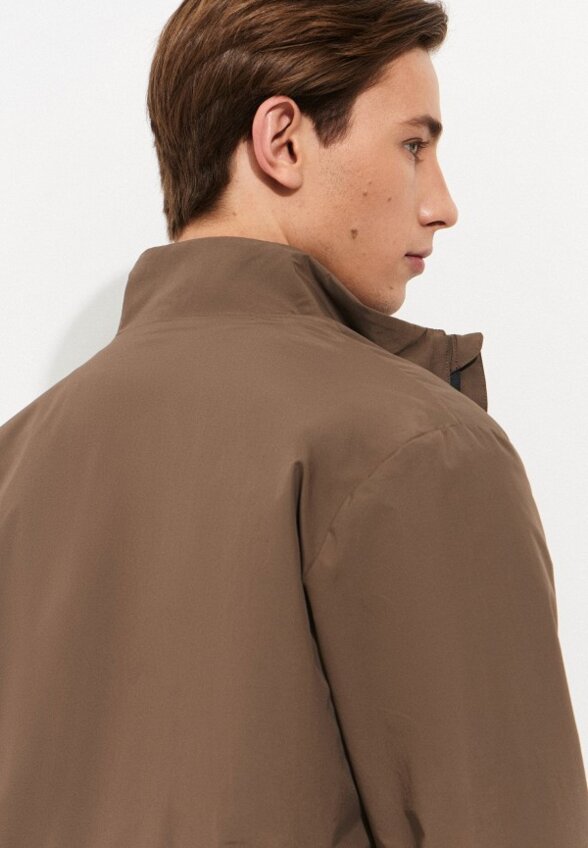 Ветровка EA7