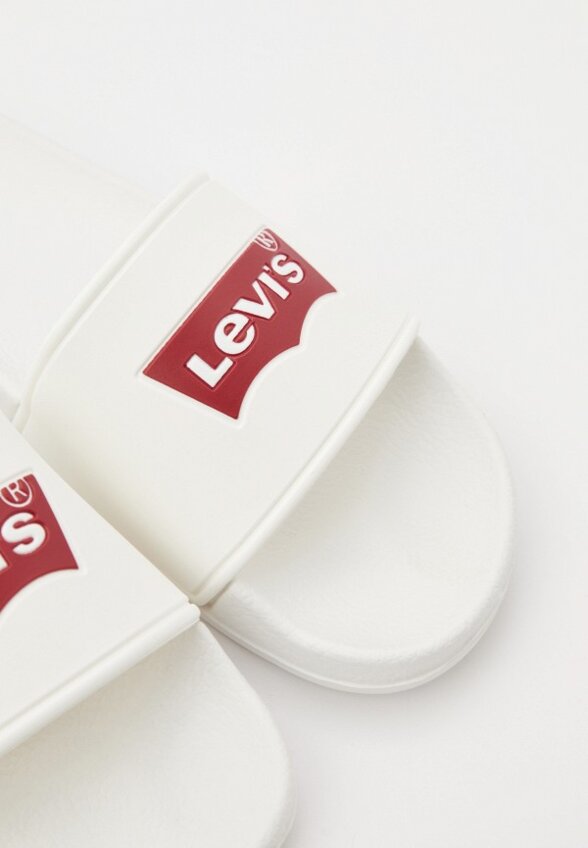 Сланцы Levi's®