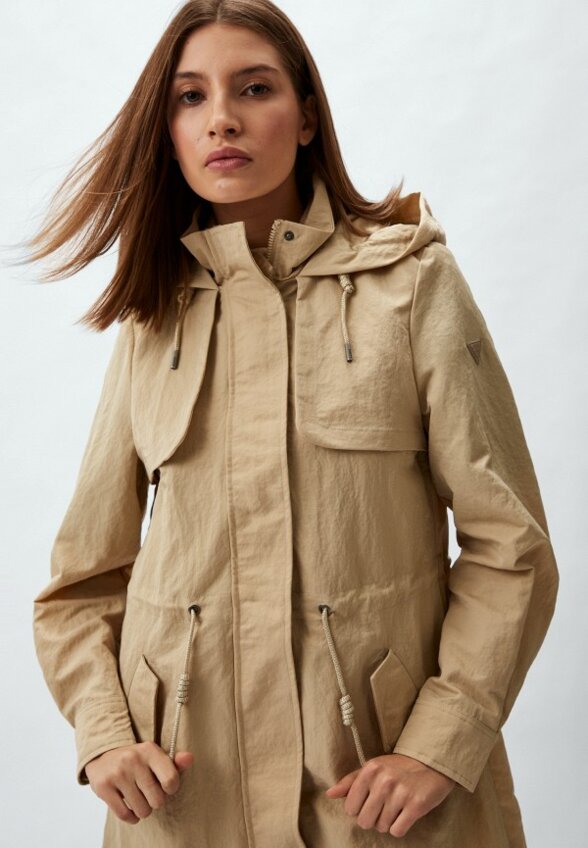 Плащ Guess
