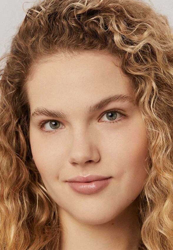Пудра компактная Arive Makeup