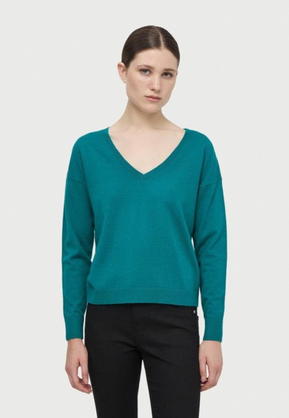 Пуловер Terranova