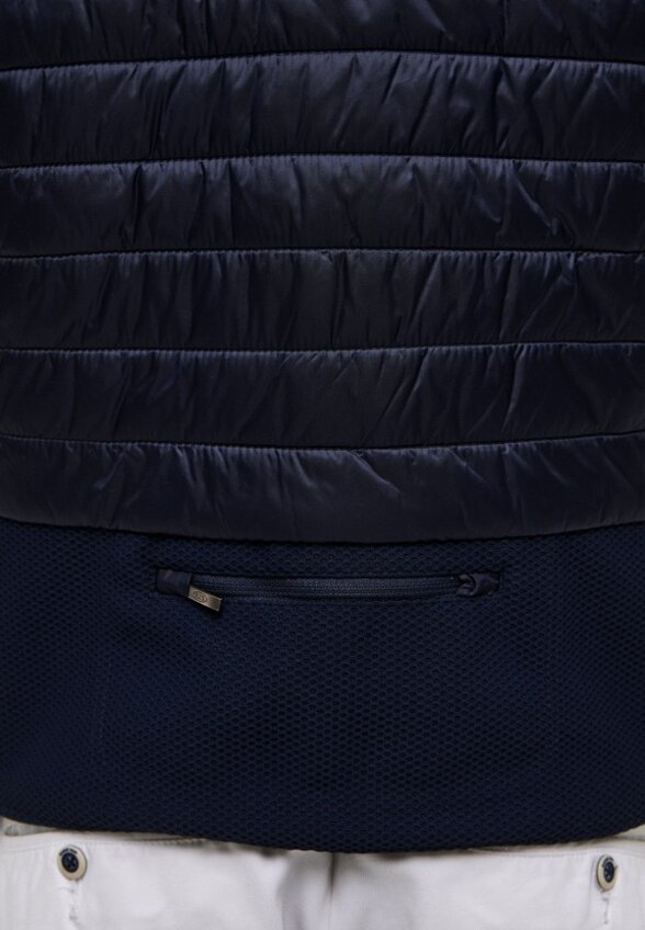 Жилет утепленный Parajumpers