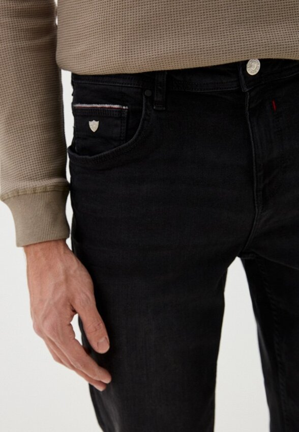 Джинсы Colin's