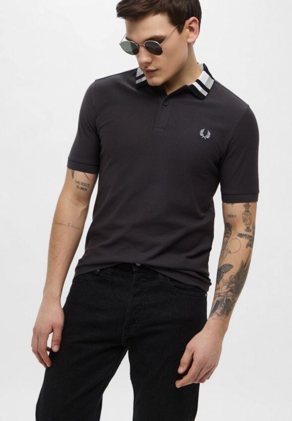 Поло Fred Perry