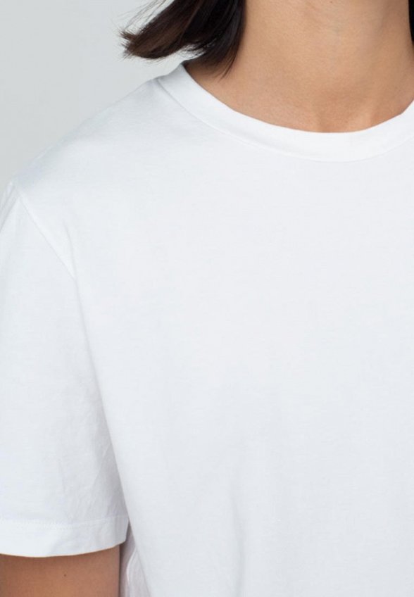 Футболка Basis