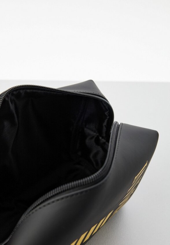 Несессер EA7