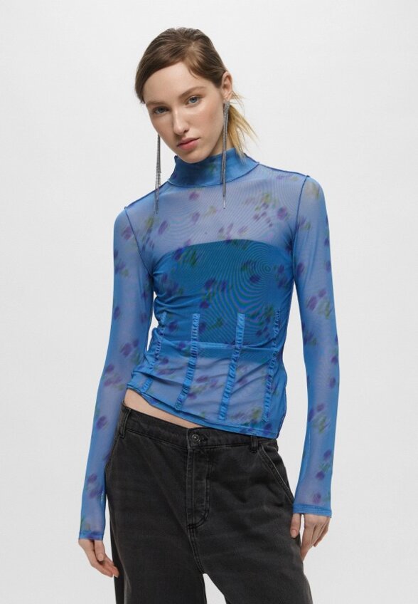 Водолазка Hugo