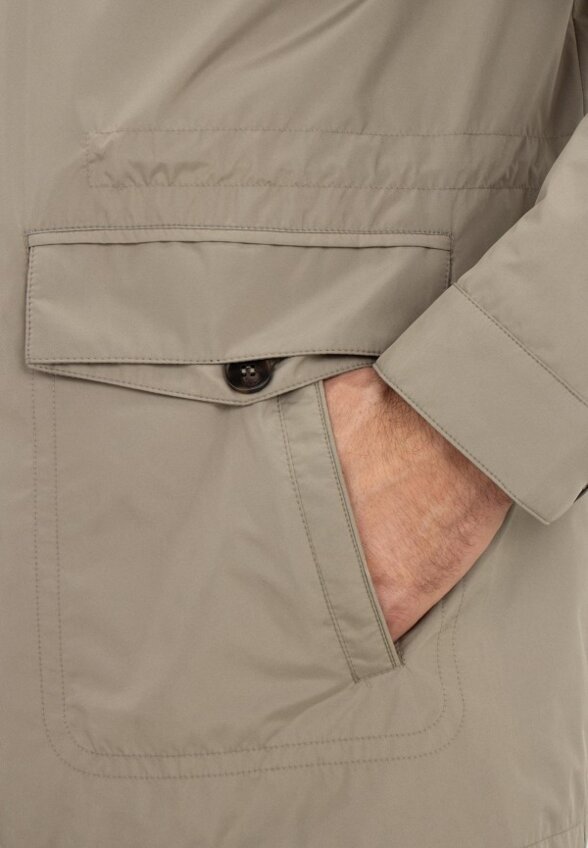 Ветровка Gino Pellini