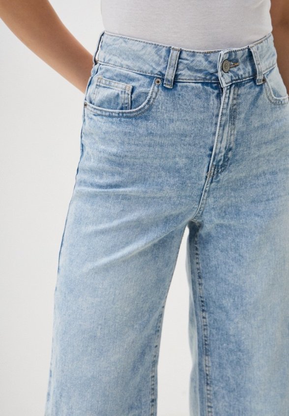 Джинсы Terranova