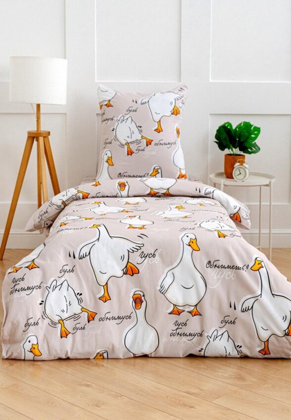 Постельное белье 1,5-спальное Павлинка