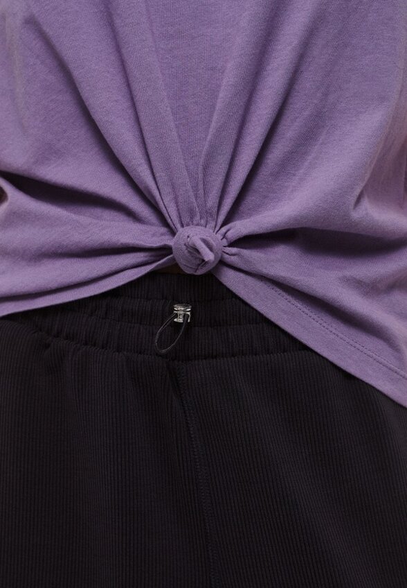 Футболка DKNY