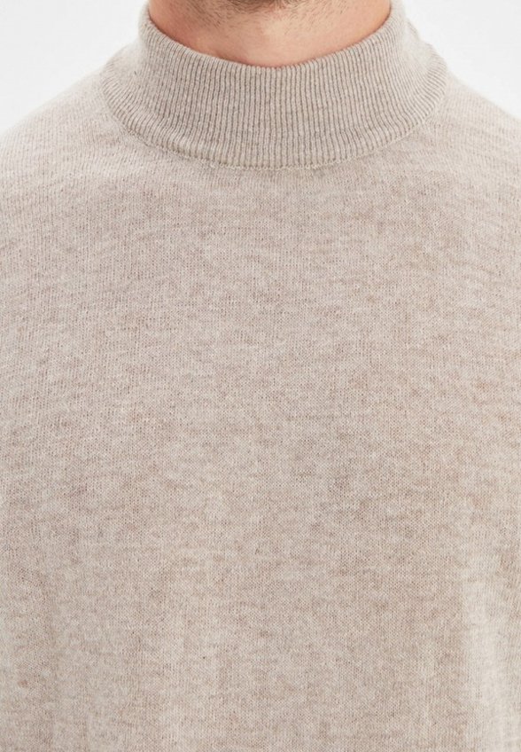 Водолазка Trendyol