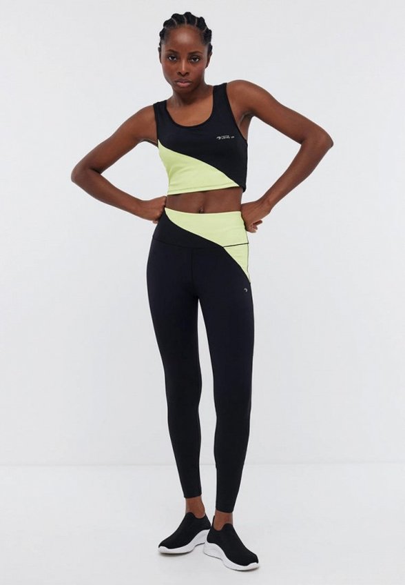 Топ спортивный Baon