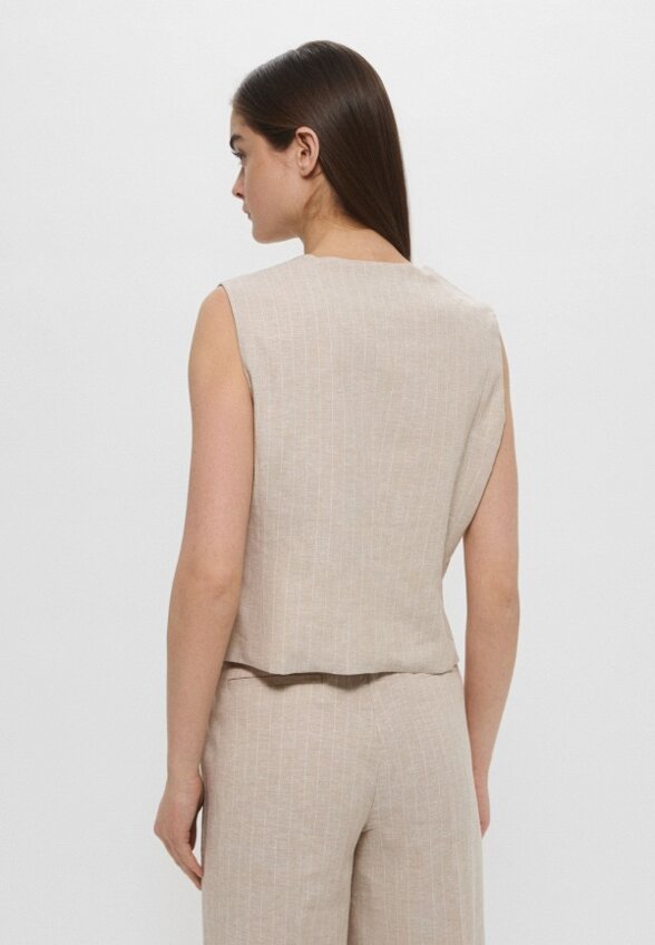 Жилет Pietro Brunelli Milano