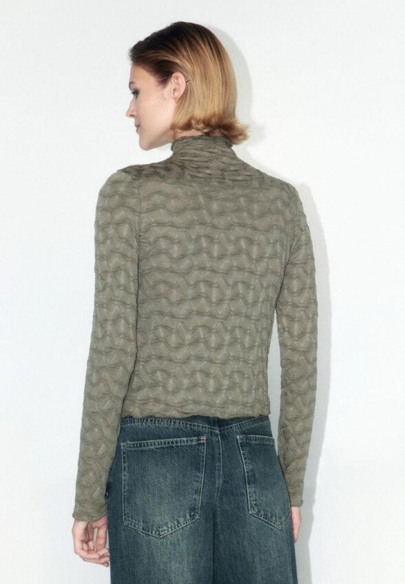 Лонгслив Befree