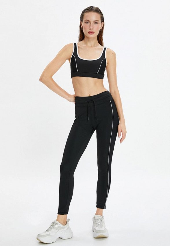 Топ спортивный Koton