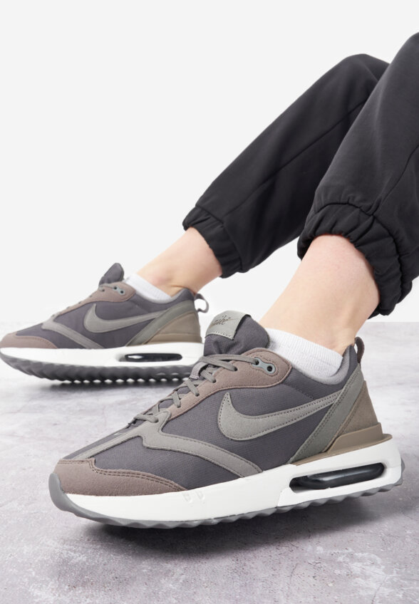 Кроссовки женские Nike Air Max Dawn Nn, Серый