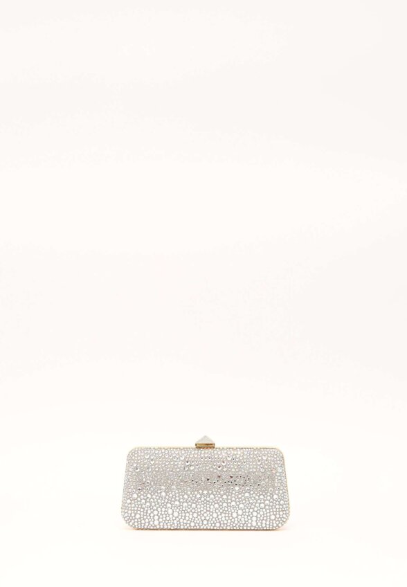 Valentino Carry Secrets