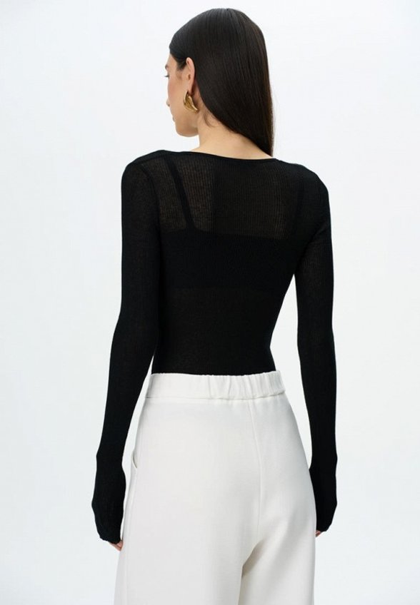 Пуловер Brusnika