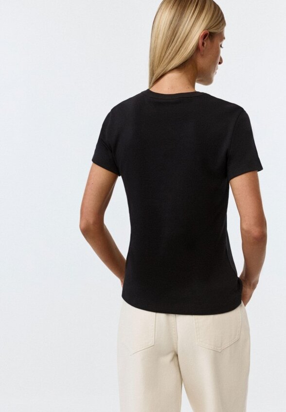 Футболка Sela