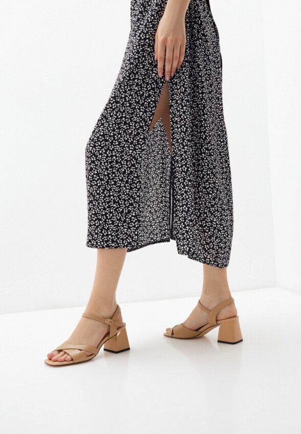 Босоножки Abricot