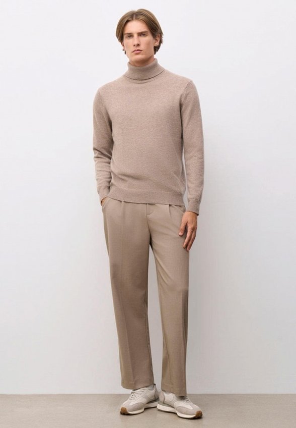 Водолазка Baon