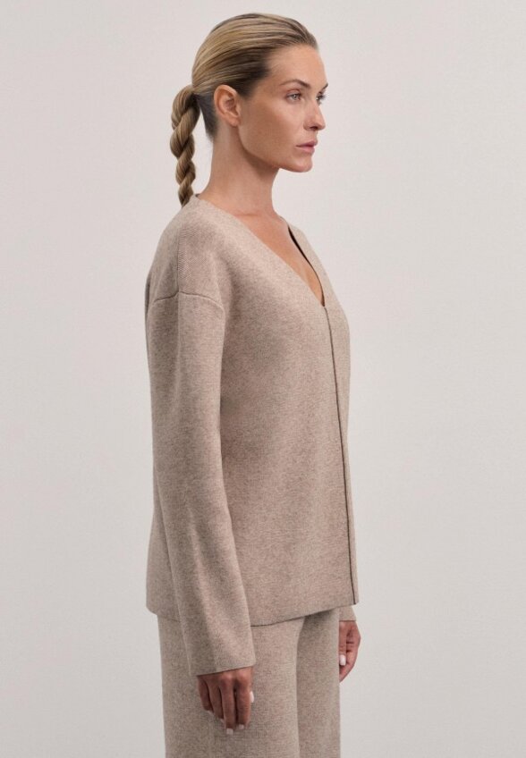 Пуловер Zarina