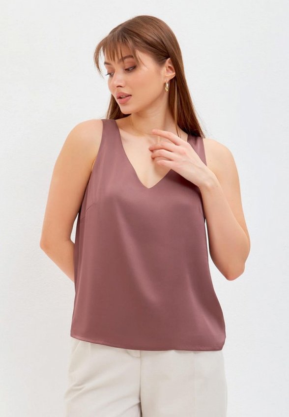 Топ Gabriel and Ester London