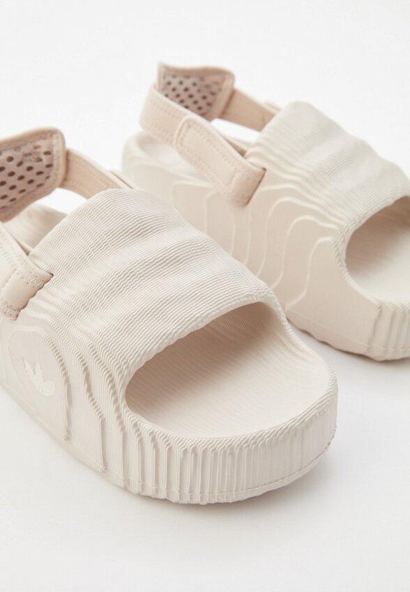 Сандалии adidas Originals