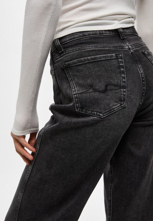 Джинсы 7 For All Mankind