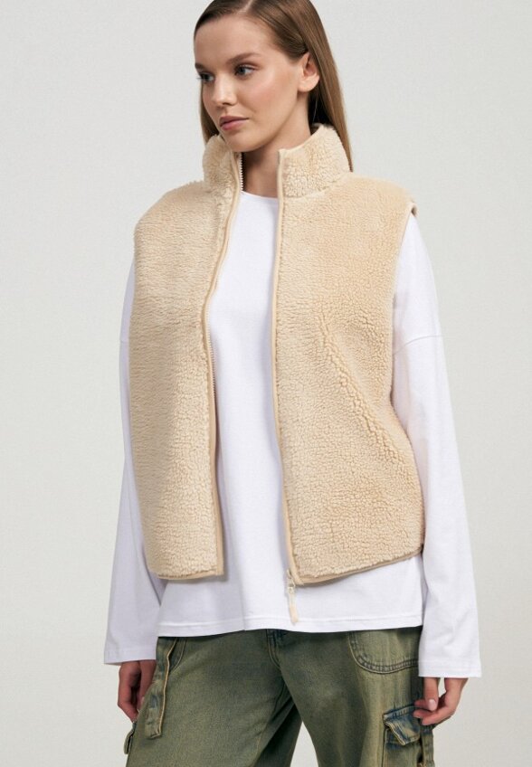 Жилет меховой Твое