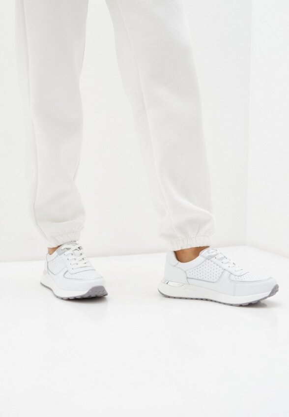 Кроссовки Obba