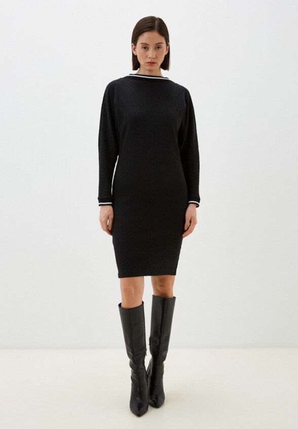 Платье MadaM T