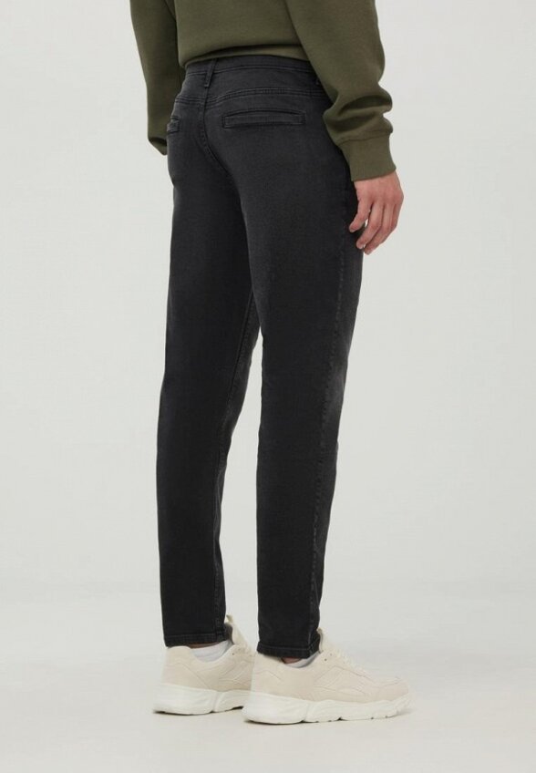 Джинсы Terranova